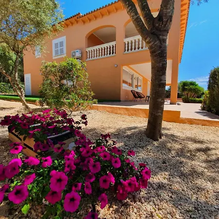 Villa Ca'n Roser